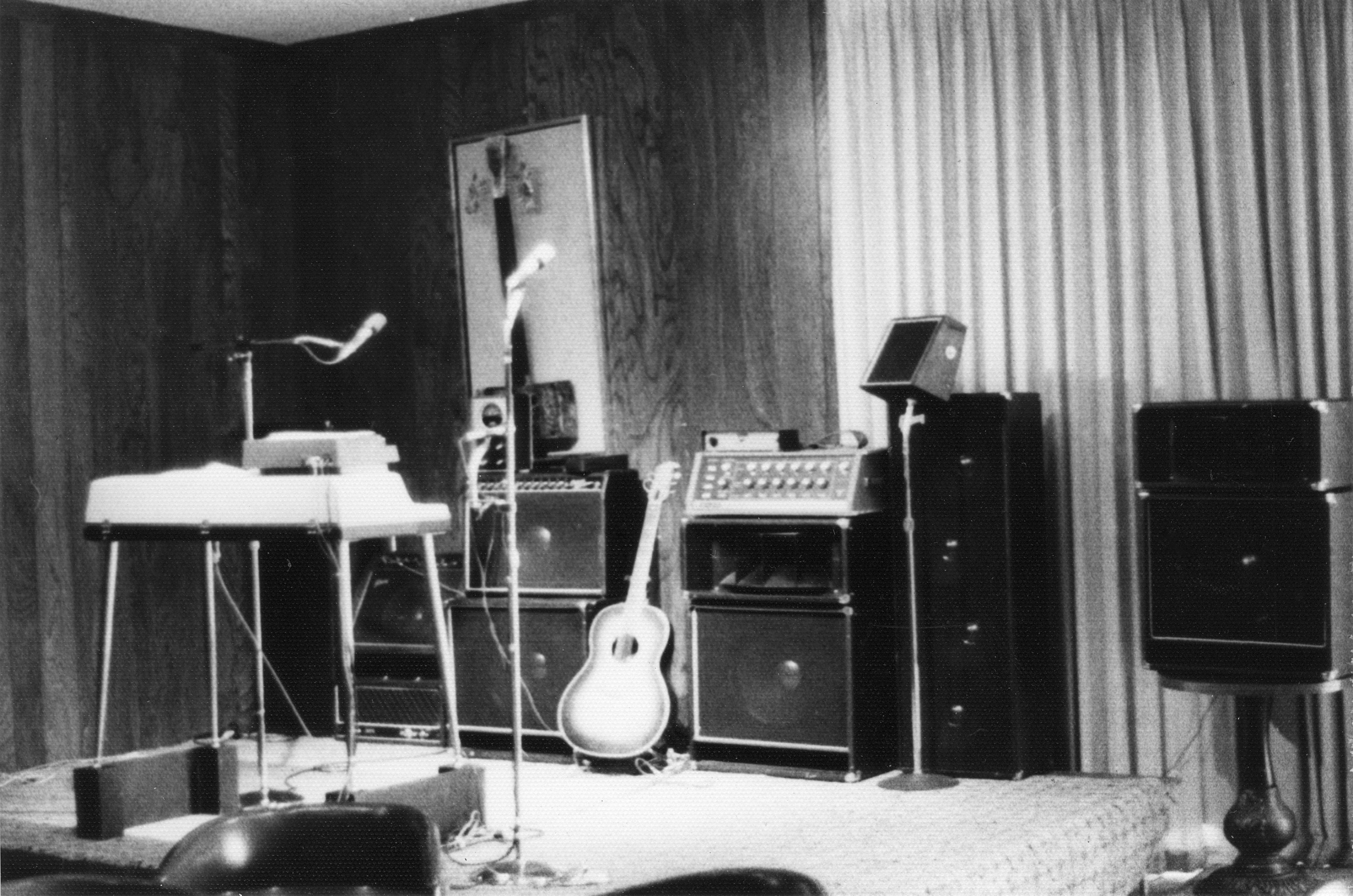 Stage at the Racine Wisconsin. Michael North one man band.